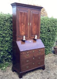 E9E0E440-CEE9-446E-9F77-985146B263FD