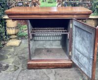 59756295-945E-4235-9BAA-64A2A993F078